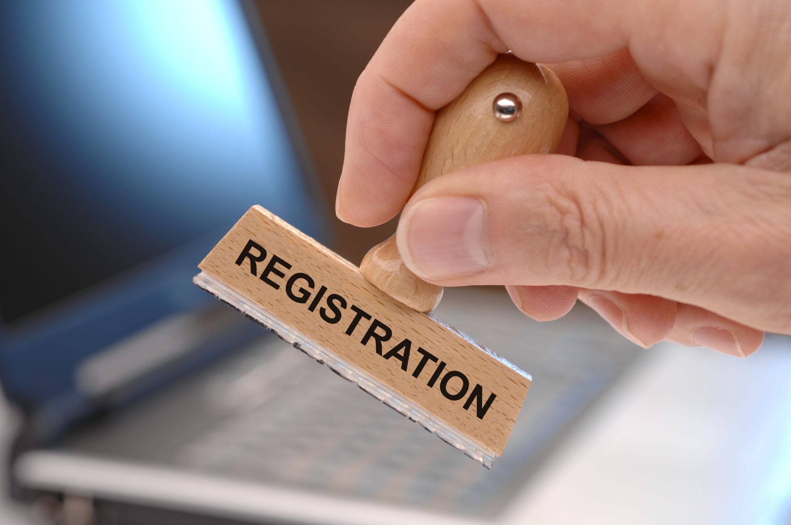 How can I register a company in Dubai?